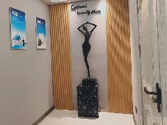 睿辰科普  哪个方式能让唇部变饱满？